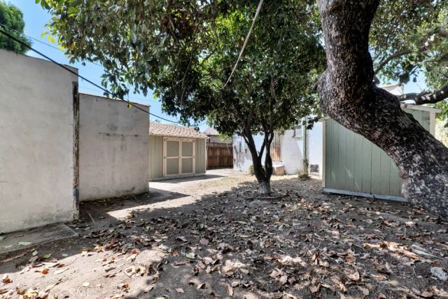 2320 Greenfield Avenue, Los Angeles, CA 90064