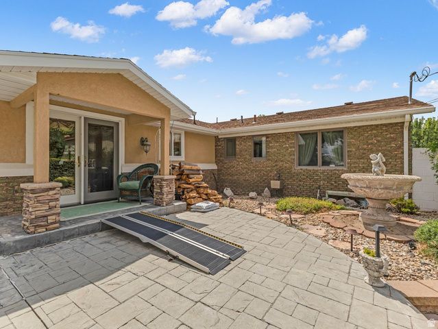 2388 W 10950 S, South Jordan, UT 84095