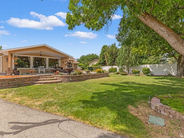 2388 W 10950 S, South Jordan, UT 84095