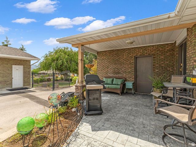 2388 W 10950 S, South Jordan, UT 84095