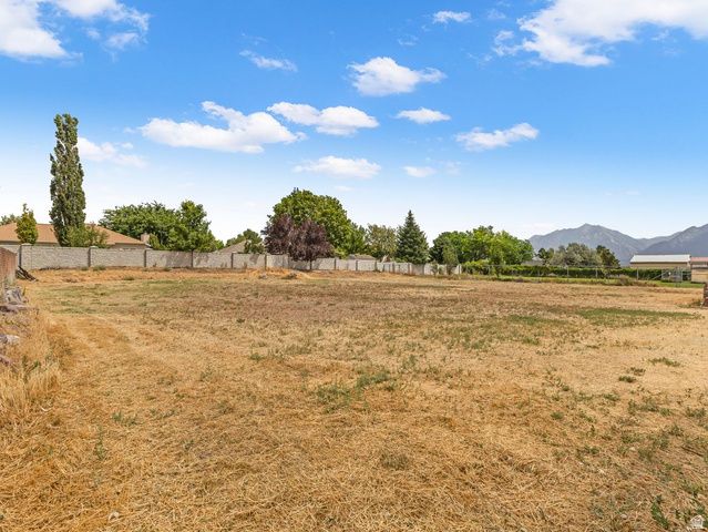 2388 W 10950 S, South Jordan, UT 84095