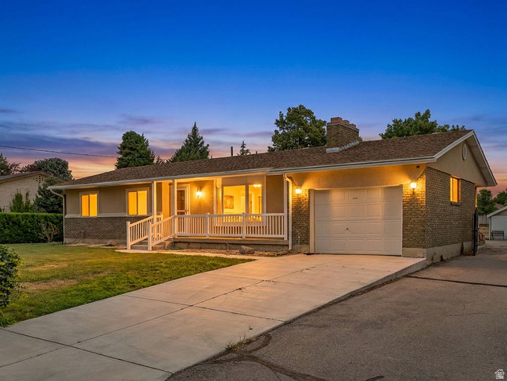 2388 W 10950 S, South Jordan, UT 84095