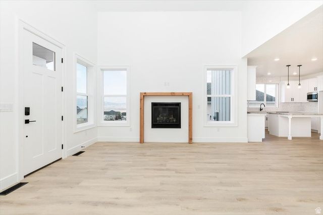 1153 E 160 N, Hyde Park, UT 84318