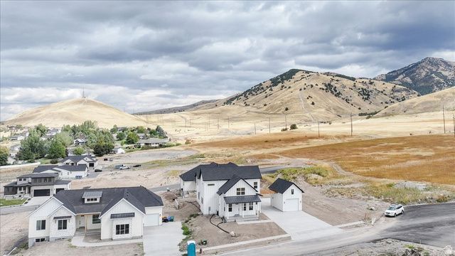 1153 E 160 N, Hyde Park, UT 84318