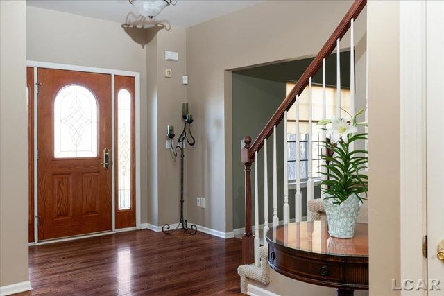 13000 Riviera Court, South Lyon, MI 48178