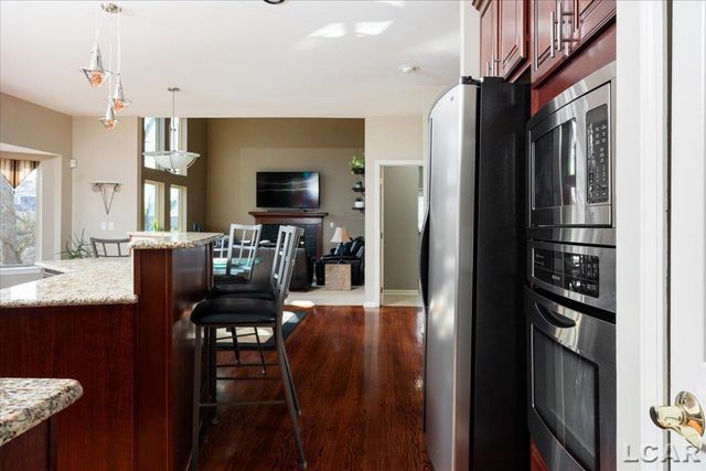 13000 Riviera Court, South Lyon, MI 48178