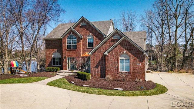 13000 Riviera Court, South Lyon, MI 48178