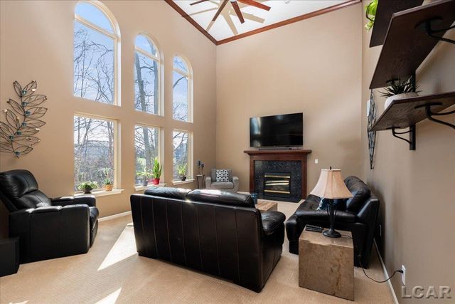 13000 Riviera Court, South Lyon, MI 48178