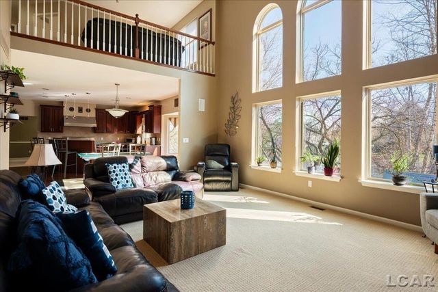 13000 Riviera Court, South Lyon, MI 48178