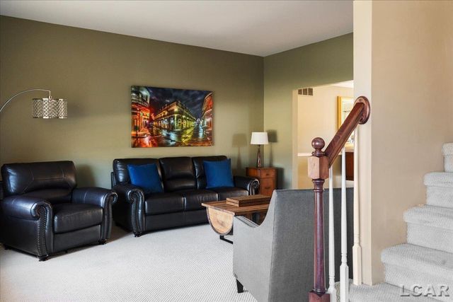 13000 Riviera Court, South Lyon, MI 48178