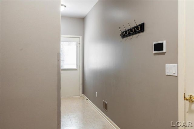 13000 Riviera Court, South Lyon, MI 48178