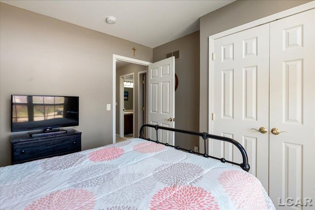 13000 Riviera Court, South Lyon, MI 48178