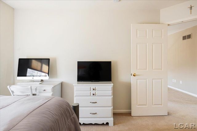 13000 Riviera Court, South Lyon, MI 48178