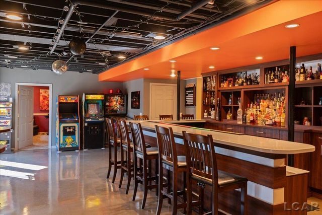 13000 Riviera Court, South Lyon, MI 48178