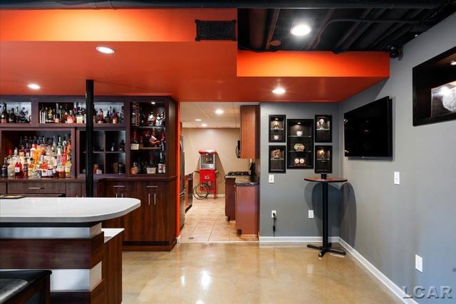 13000 Riviera Court, South Lyon, MI 48178