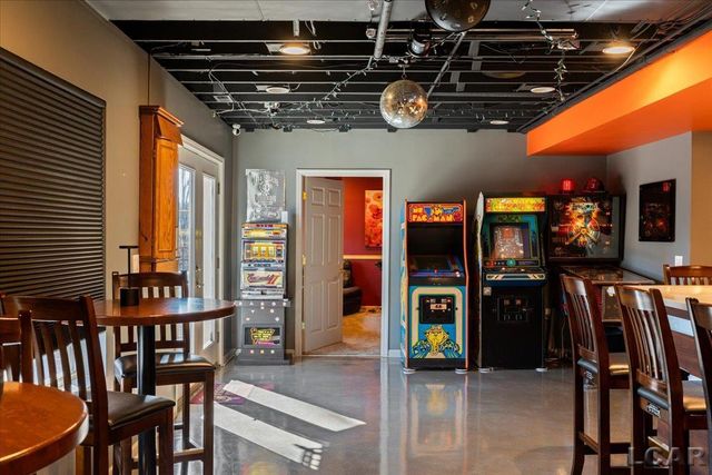 13000 Riviera Court, South Lyon, MI 48178