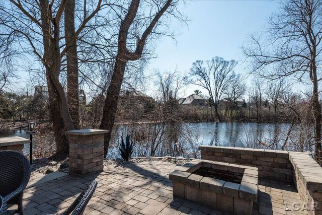 13000 Riviera Court, South Lyon, MI 48178