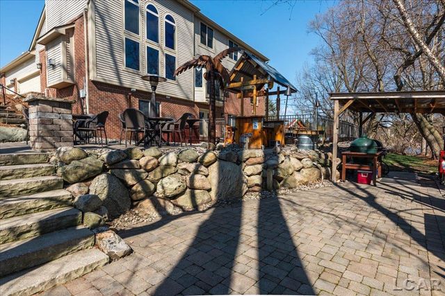 13000 Riviera Court, South Lyon, MI 48178