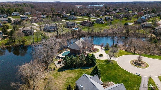 13000 Riviera Court, South Lyon, MI 48178