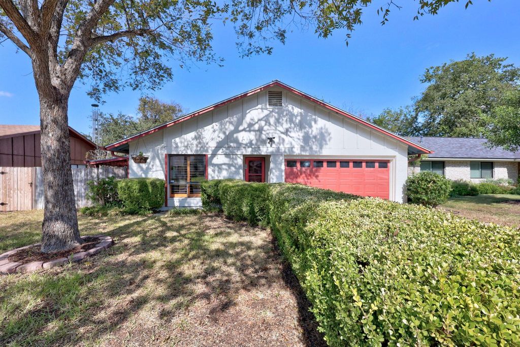 6608 Krollton DR, Austin, TX 78745