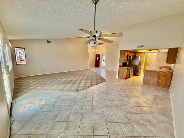 9619 W Taro Lane, Peoria, AZ 85382