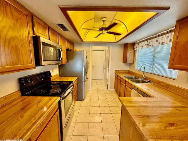 9619 W Taro Lane, Peoria, AZ 85382