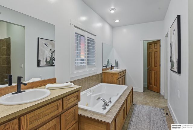 853 Skyline Drive, Blair, NE 68008