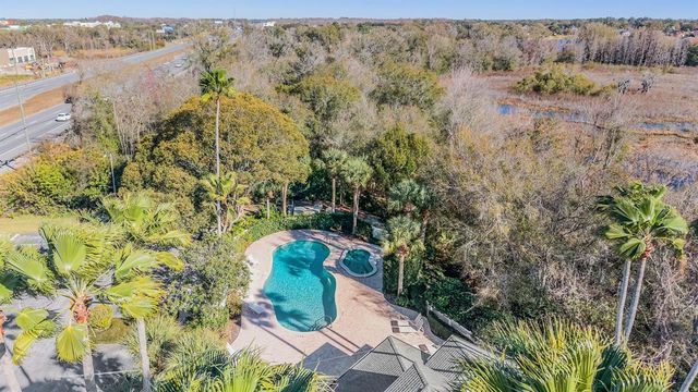 1827 HAMMOCKS AVENUE 1827, Lutz, FL 33549