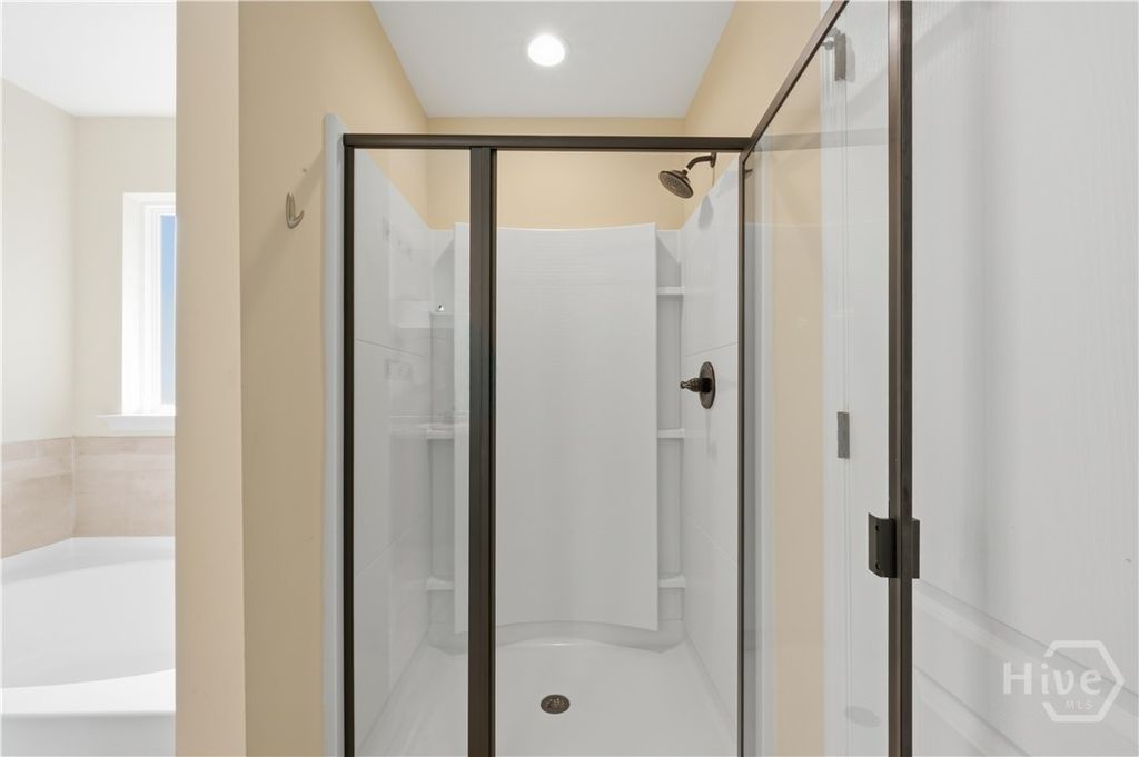 Image 15 of property listing at 191 Laguna Way, Savannah, GA 31405