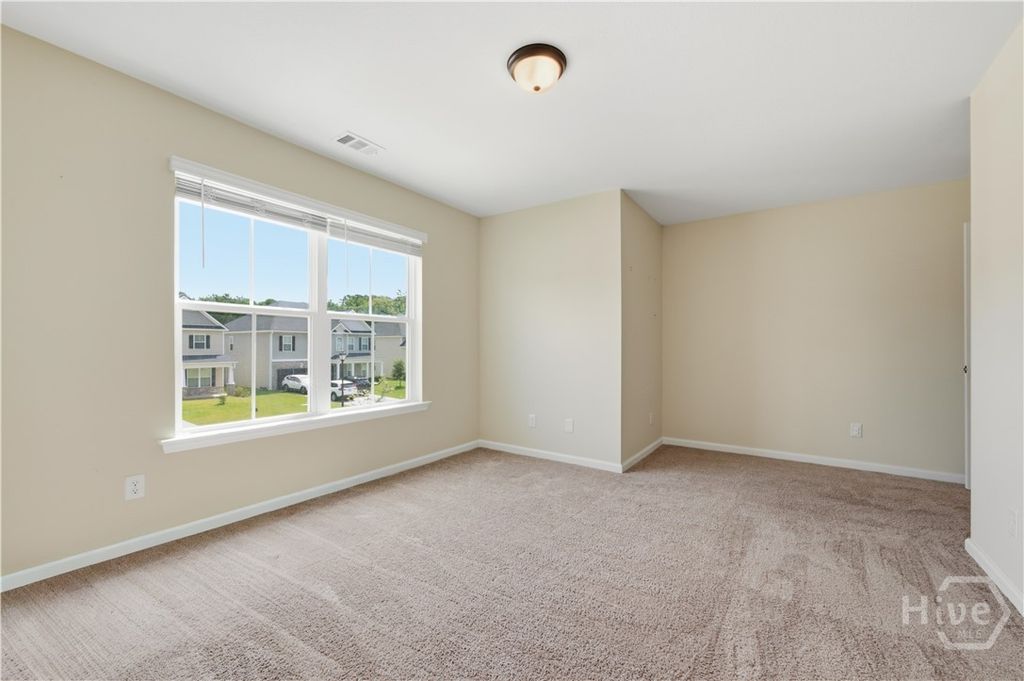 Image 16 of property listing at 191 Laguna Way, Savannah, GA 31405