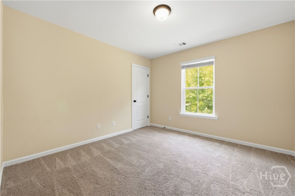 Image 17 of property listing at 191 Laguna Way, Savannah, GA 31405