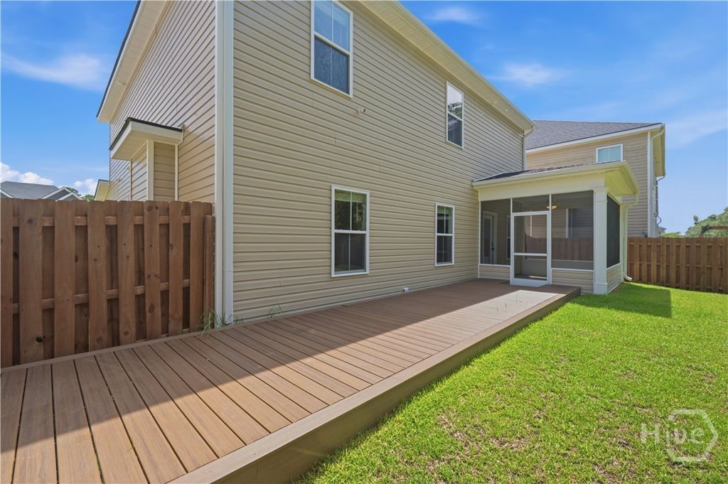 Image 21 of property listing at 191 Laguna Way, Savannah, GA 31405