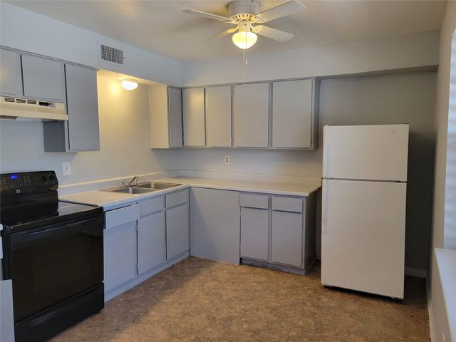 525 Laurel Street 6, La Marque, TX 77568