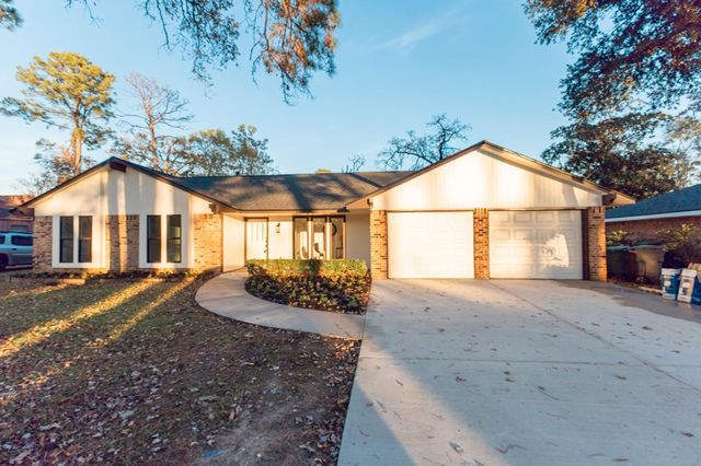 1306 Chestnut Ridge Road, Kingwood, TX 77339