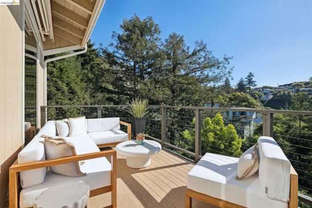 5 Abbott Way, Piedmont, CA 94618