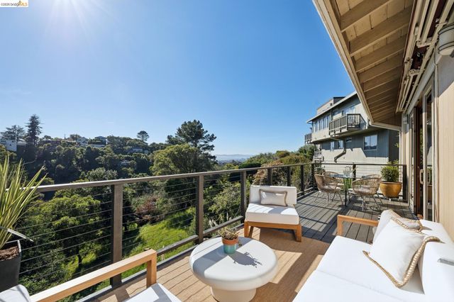 5 Abbott Way, Piedmont, CA 94618