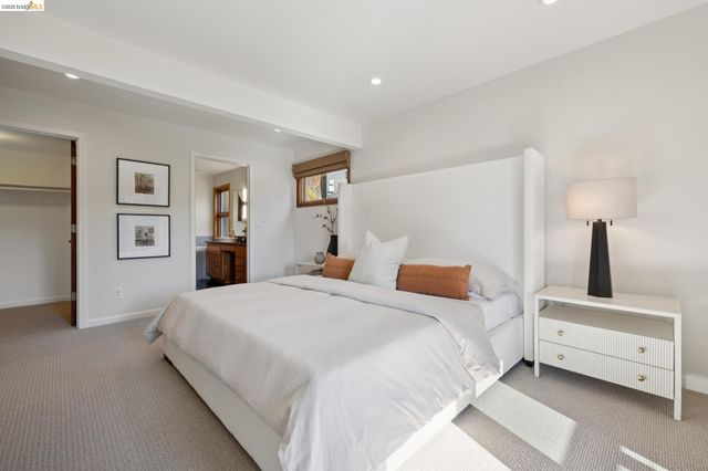 5 Abbott Way, Piedmont, CA 94618