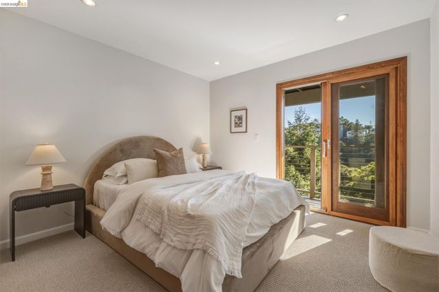 5 Abbott Way, Piedmont, CA 94618