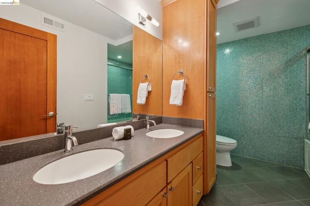 5 Abbott Way, Piedmont, CA 94618