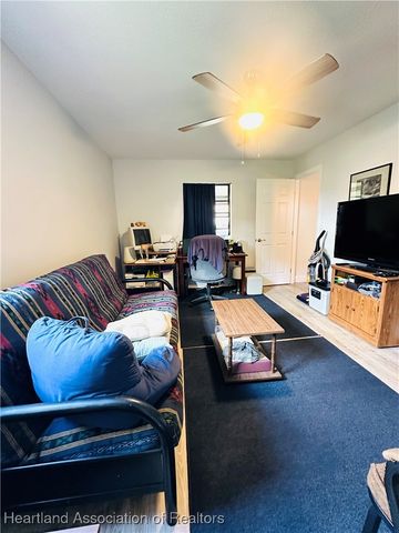 3828 Sunbird Circle, Sebring, FL 33872