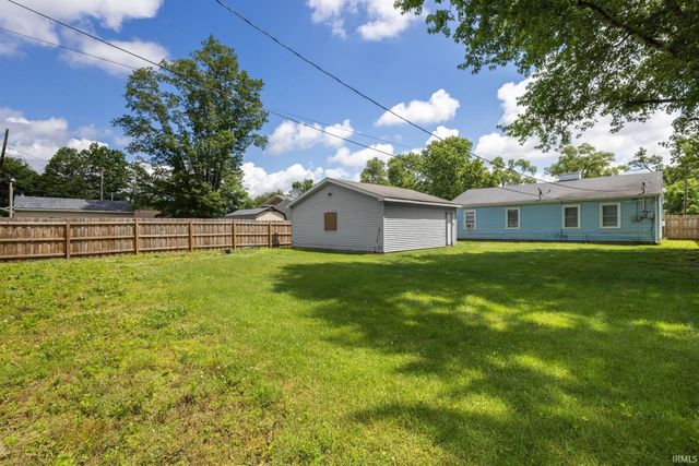 2015 N Elmer Street, South Bend, IN 46628