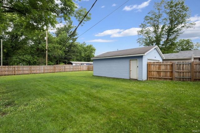 2015 N Elmer Street, South Bend, IN 46628