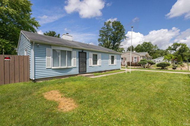 2015 N Elmer Street, South Bend, IN 46628