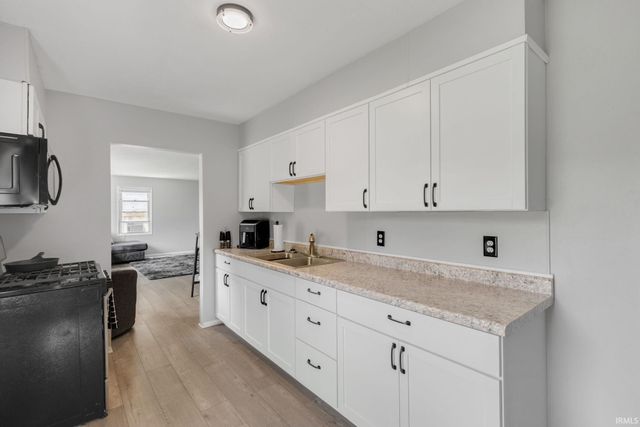 2015 N Elmer Street, South Bend, IN 46628
