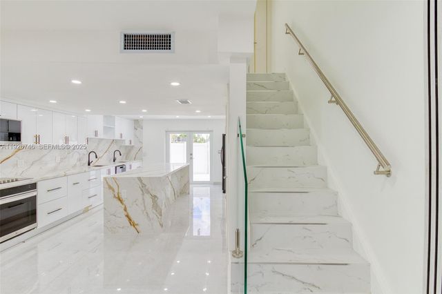 5235 SW 40th Ave 38, Dania Beach, FL 33314