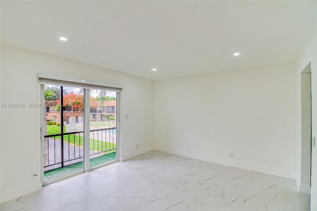 5235 SW 40th Ave 38, Dania Beach, FL 33314