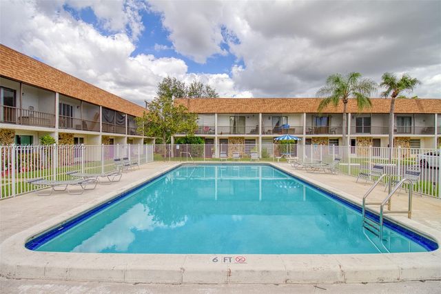 5235 SW 40th Ave 38, Dania Beach, FL 33314