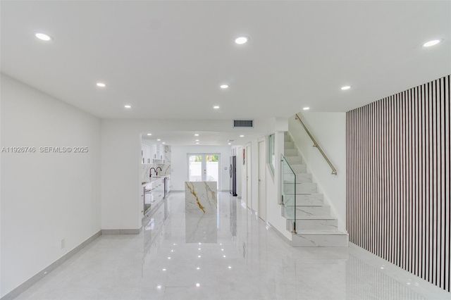 5235 SW 40th Ave 38, Dania Beach, FL 33314