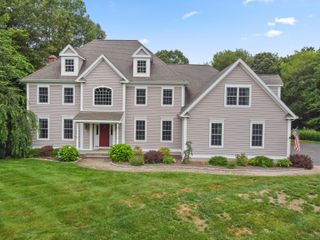 36 Blueberry Lane, Canton, CT 06019