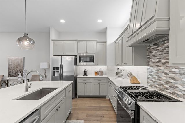 2741 Merrimac Street 101, Fort Worth, TX 76107